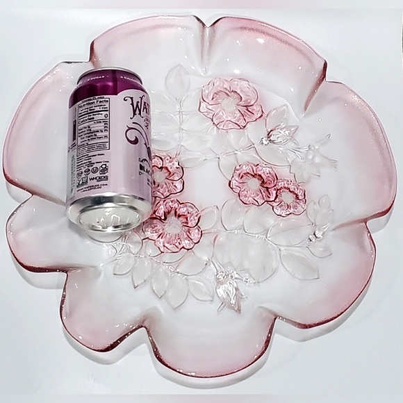 Mikasa Other - 13" 🇩🇪 Crystal Pink Roses 3 Toed Ruffled Edge Satin Serving Platter by Mikasa